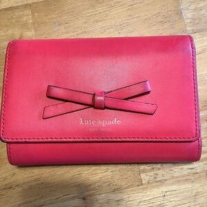 EUC KATE SPADE Sawyer Street Snapdragon Wallet Callie. 7 card slots